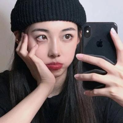 艾德与他的亡母海报